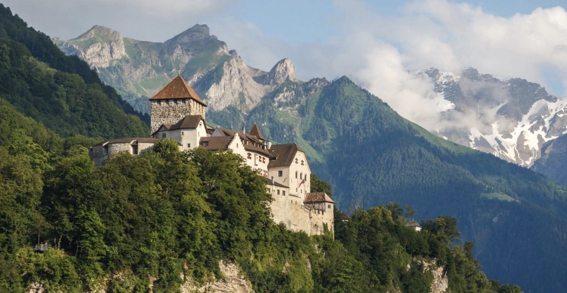 Im schönen Fürstentum Liechtenstein hat die Capiterra Gruppe des Immobilienkaufmanns Birger Dehne ihren Sitz (Quelle: Bayern Depesche)